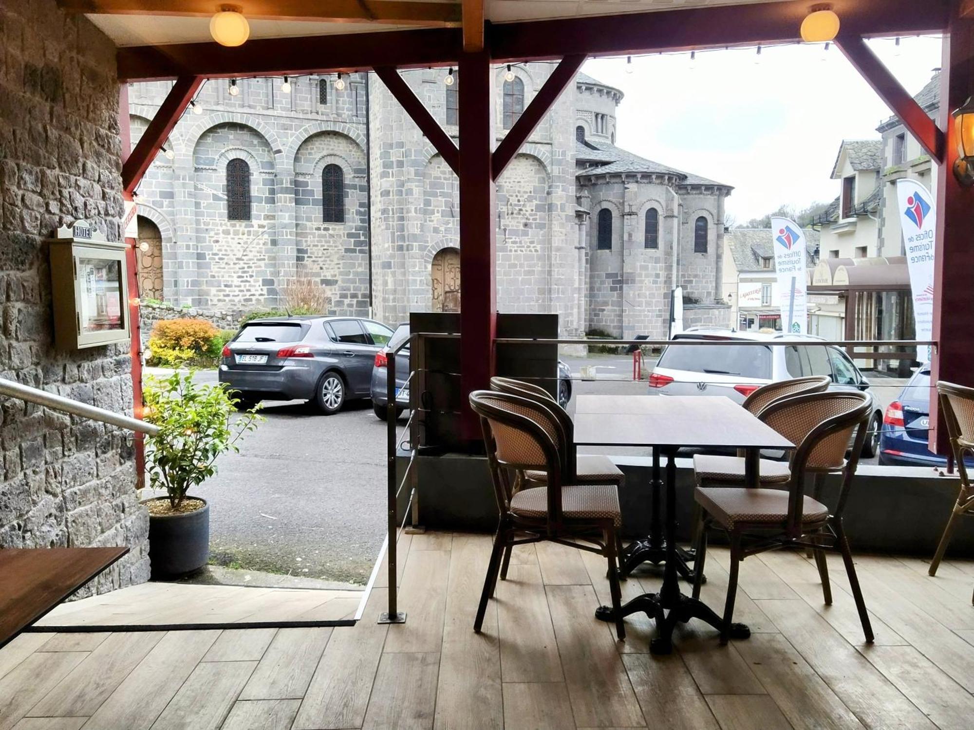 Hotel Restaurant Notre Dame Орсиваль Экстерьер фото